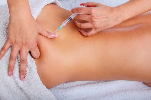 syringe-injection-woman-s-back-female-enjoing-relaxing-back-massage-cosmetology-spa-centre.jpg
